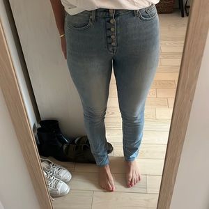 Blue vintage looking skinny jeans